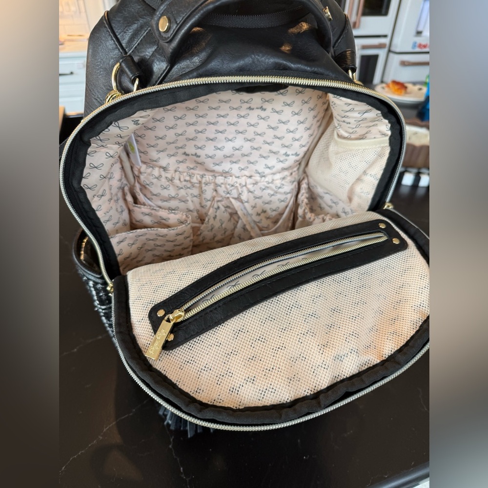 Itzy Ritzy Boss Plus Houndstooth Tweed Backpack Diaper Bag - Picture 5 of 10